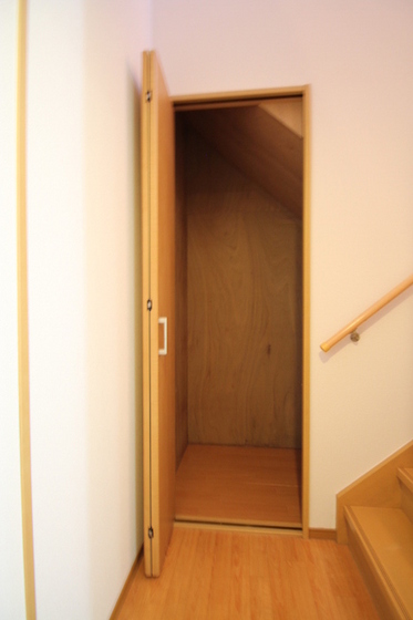 リースランド福島 B棟