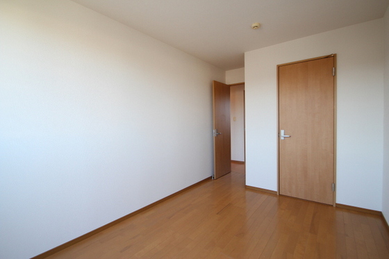 リースランド福島 B棟