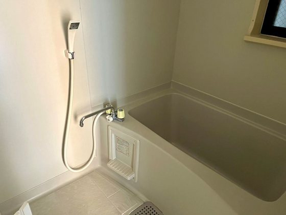 サンビレッジ西大寺 D