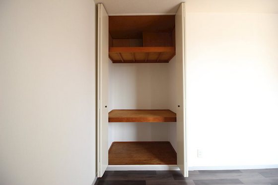 サンビレッジ西大寺 D