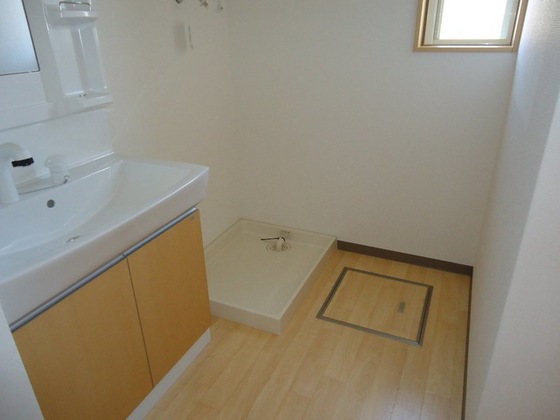 パインハウス寺家