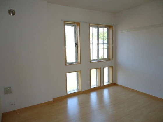 パインハウス寺家