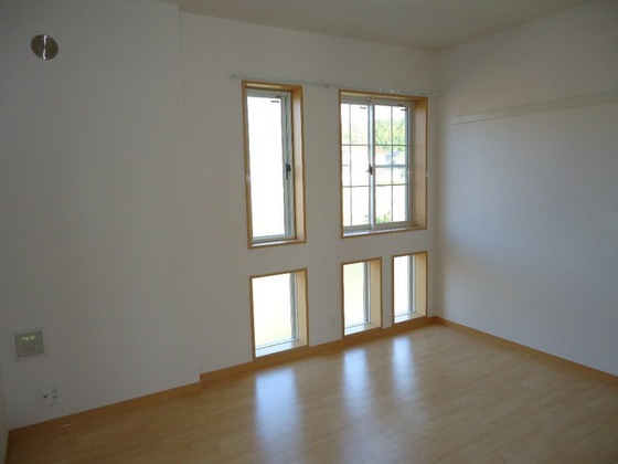 パインハウス寺家