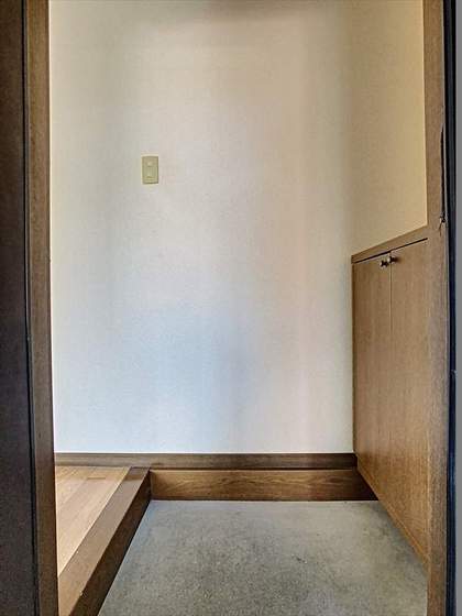 ロワイヤルガーデンB棟