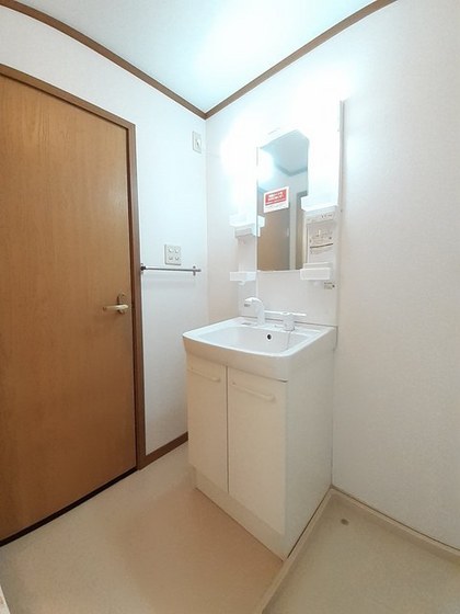 クレストール貴船5