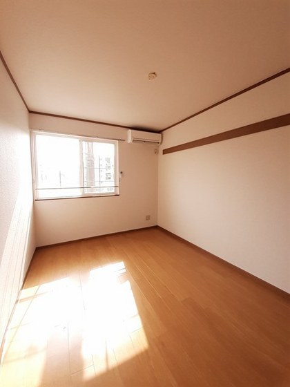 クレストール貴船5