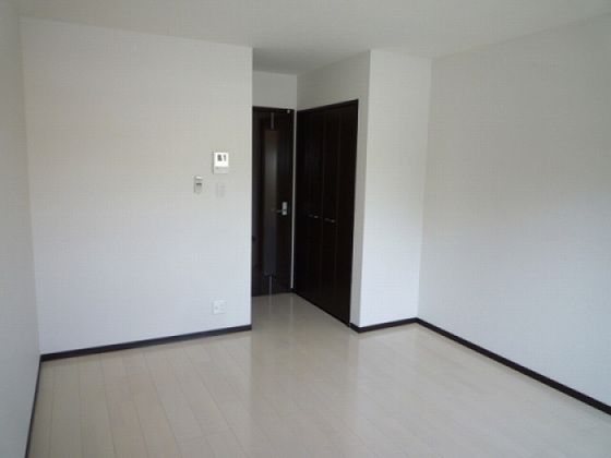 クレフラスト中井町