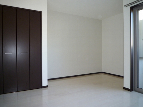 クレフラスト中井町