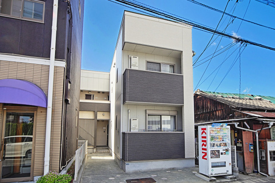 クレフラスト中井町