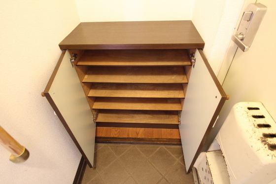 グランドール中井 A