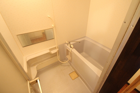 グランドール中井 A