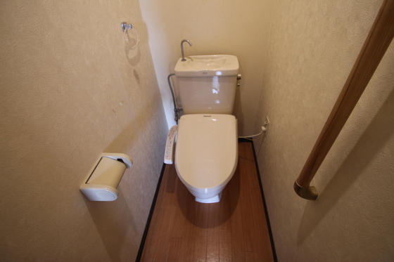 グランドール中井 A